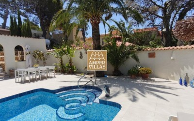Exclusiva villa, rodeada de privacidad y naturaleza